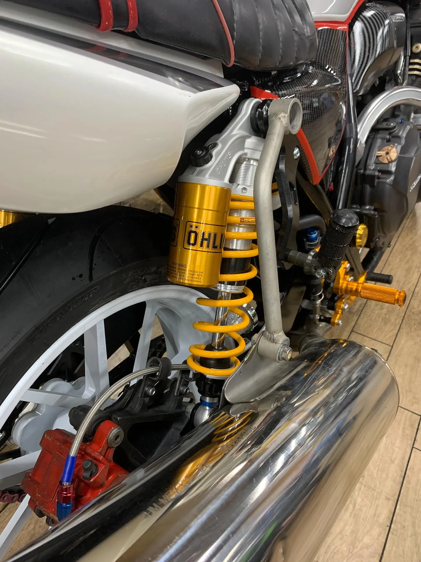 【大阪||バイク屋||カスタム//CB400SF】