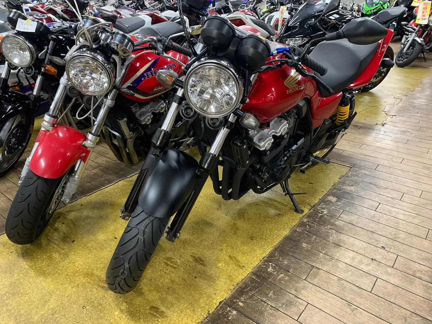 【大阪||バイク屋||メンテナンス//CB400SF】