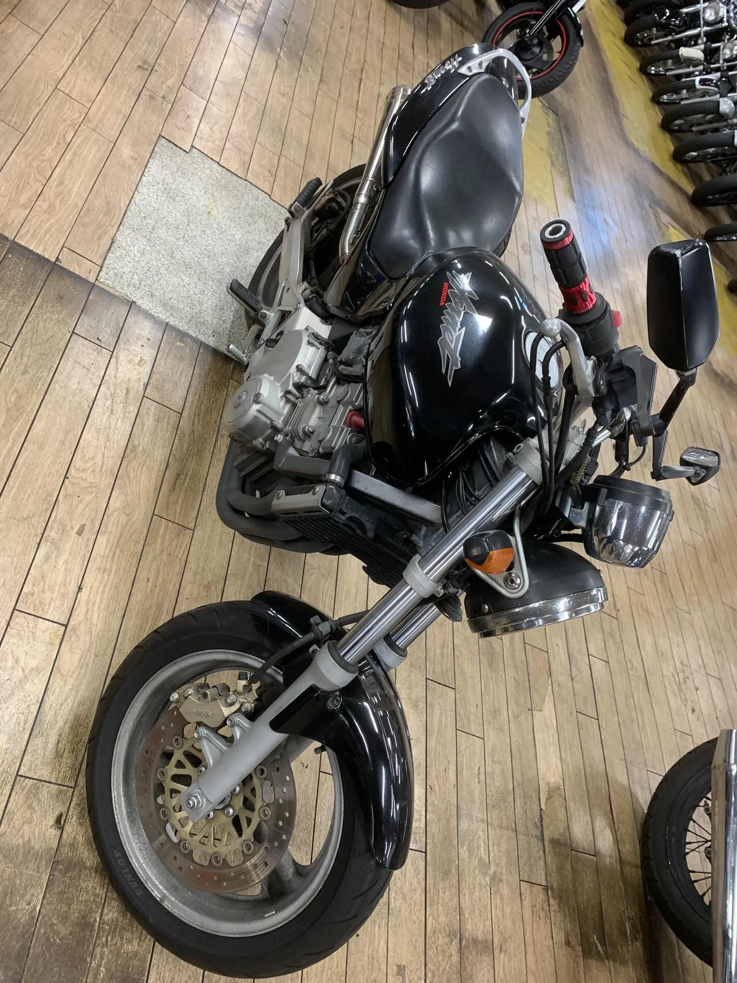 🏍️ 今日もバイクライフをサポート中!ホンダのホーネット25...