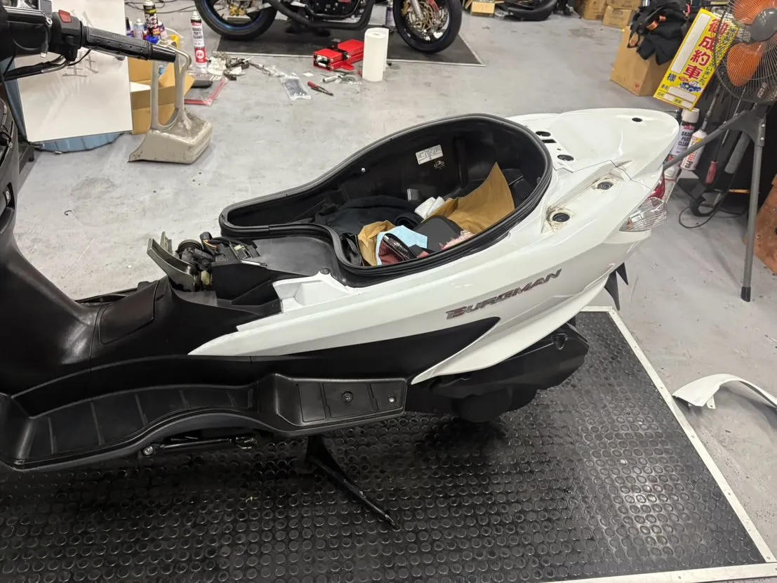 前にセルモーターの故障で修理をしたバーグマン200、今回は再...