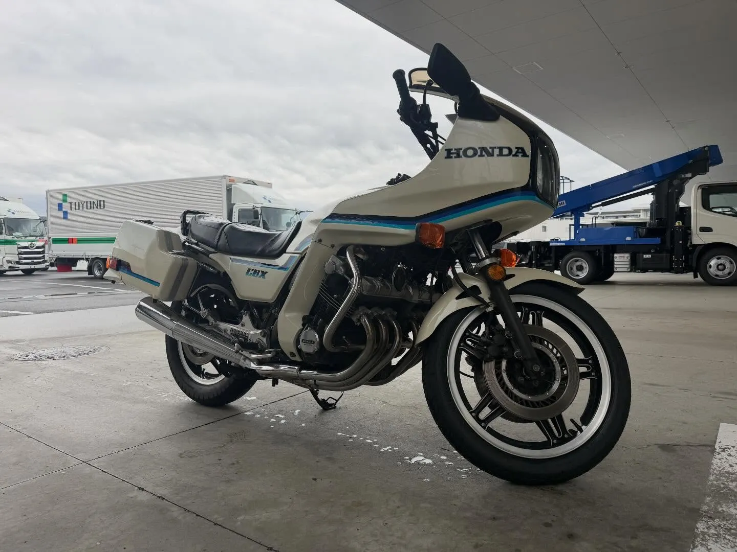 今日は久しぶりの朝一の車検で、なんと1番乗り！✨ そして、今...